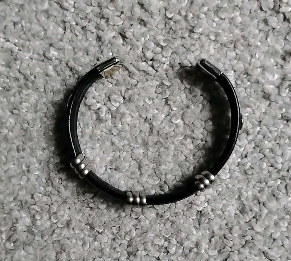 Ion Bracelet (Black and Silver)