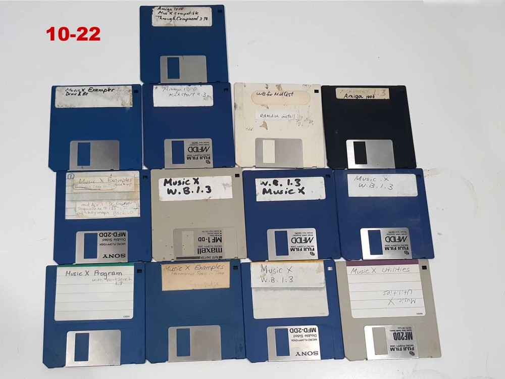 22 Amiga Computer floppies Floppy Disks