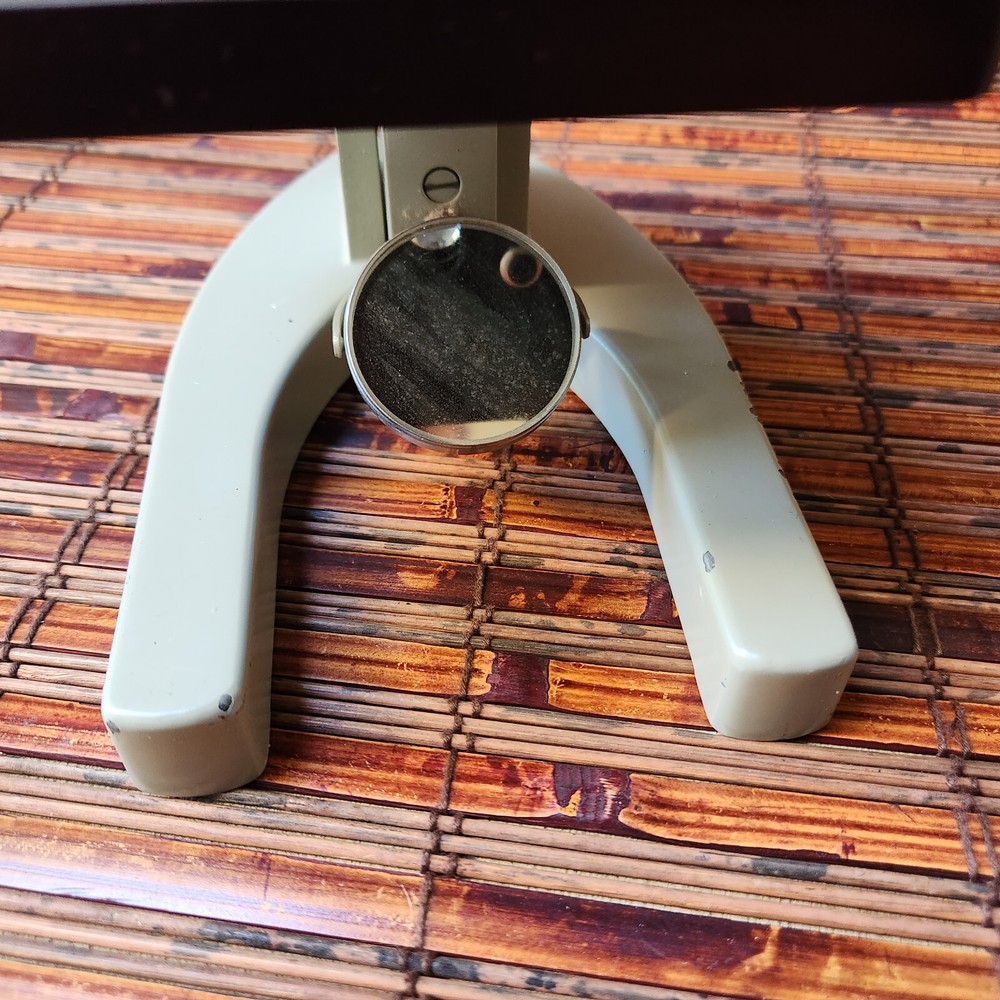 ESTEN MICROSCOPE NO. 652502 - Made in Japan, VERY SOLID CONSTRUCTION