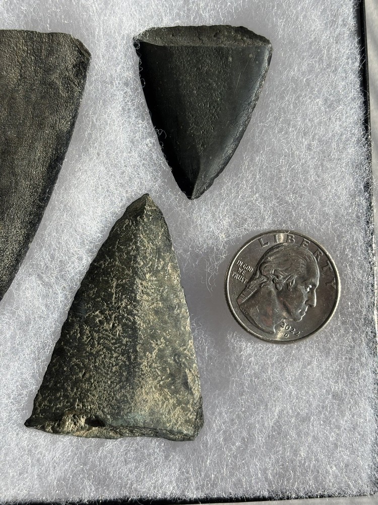 5 Stone Artifacts Biface Prehistoric Projectile Points, Scraper Basalt/Chert
