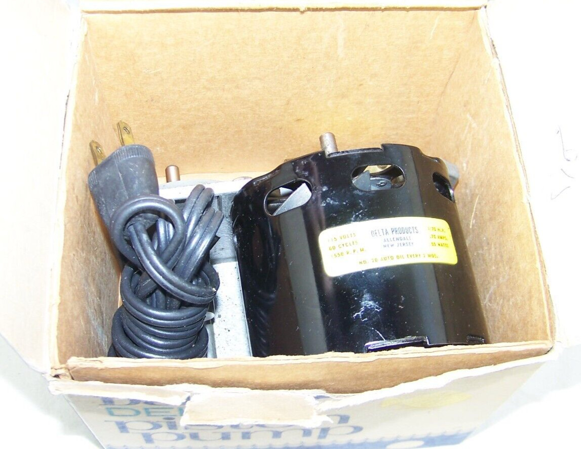 Vintage DELTA DELUXE PISTON PUMP Aquarium Piston Air Pump