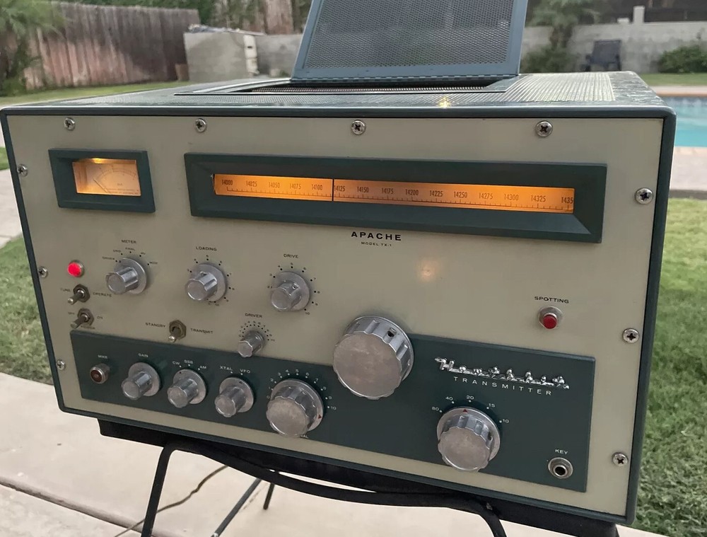 Vintage Heathkit TX-1 Apache Tube Ham Radio Transmitter