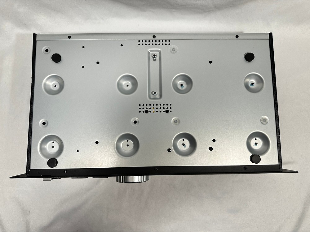 Numark MP102 Professional MP3 CD Player w/Rack Mount
