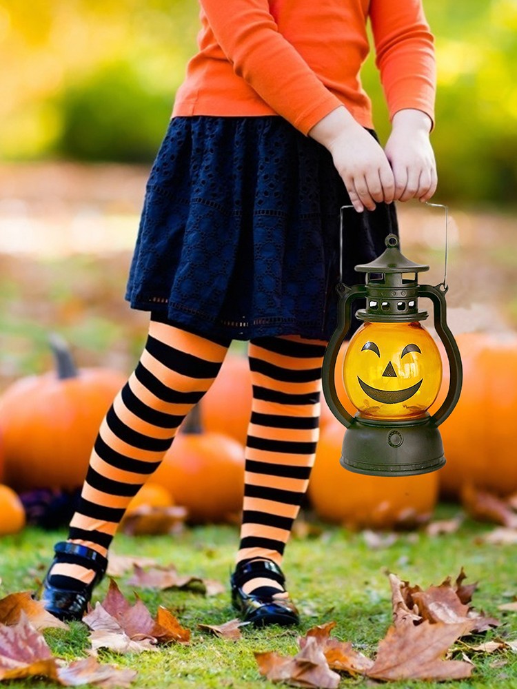 A Style Halloween Pumpkin Lantern With Battery