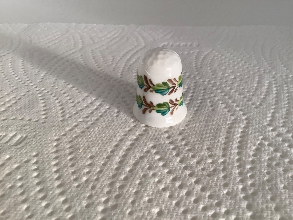 Vintage Bone China Thimble. Green & brown wreath pattern