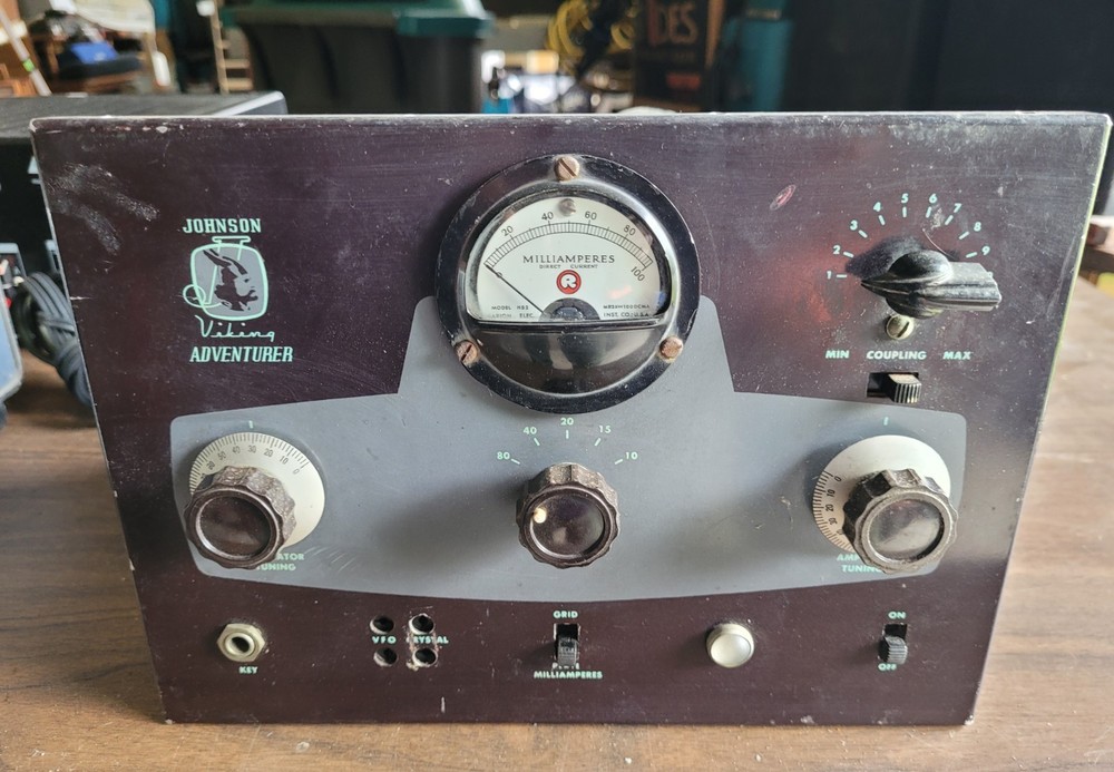 Vintage Johnson Viking Adventurer Tube Ham Radio Transmitter Powers Up As-Is