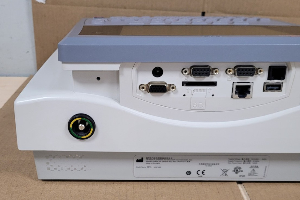 GE MAC 1600 Resting ECG Analysis Machine (TURNS ON!)