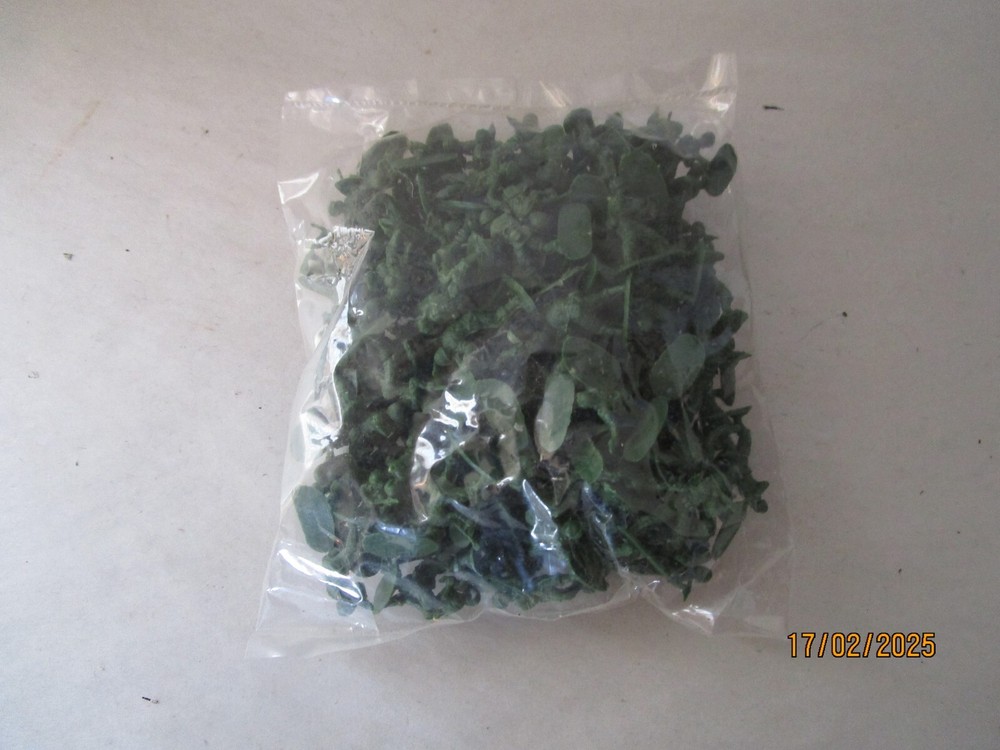 Model Power, HO, 147 Army Figures, Mint in Package.