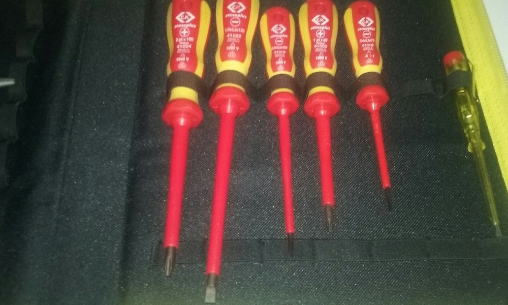 C.K 9 Piece Insulated Tool Kit New