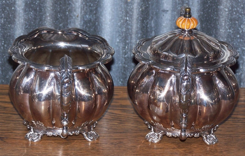 Vintage Melon Pattern Silverplate Coffee & Tea Service w Melon Bakelite Finials