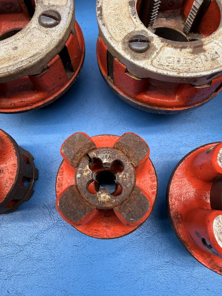 LOT - RIDGID Pipe Threader Die Head Assortment Ratcheting Pipe Threader & Reamer