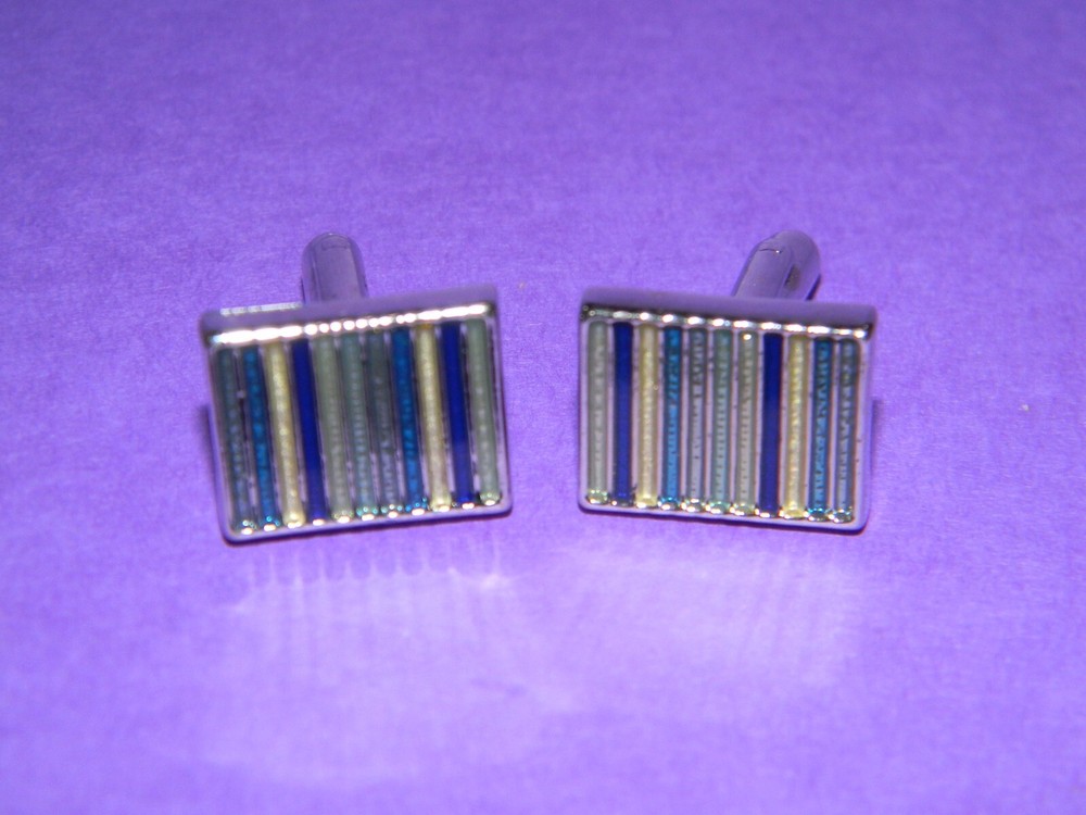 Pair Vintage MOET Enamel Scuff Links