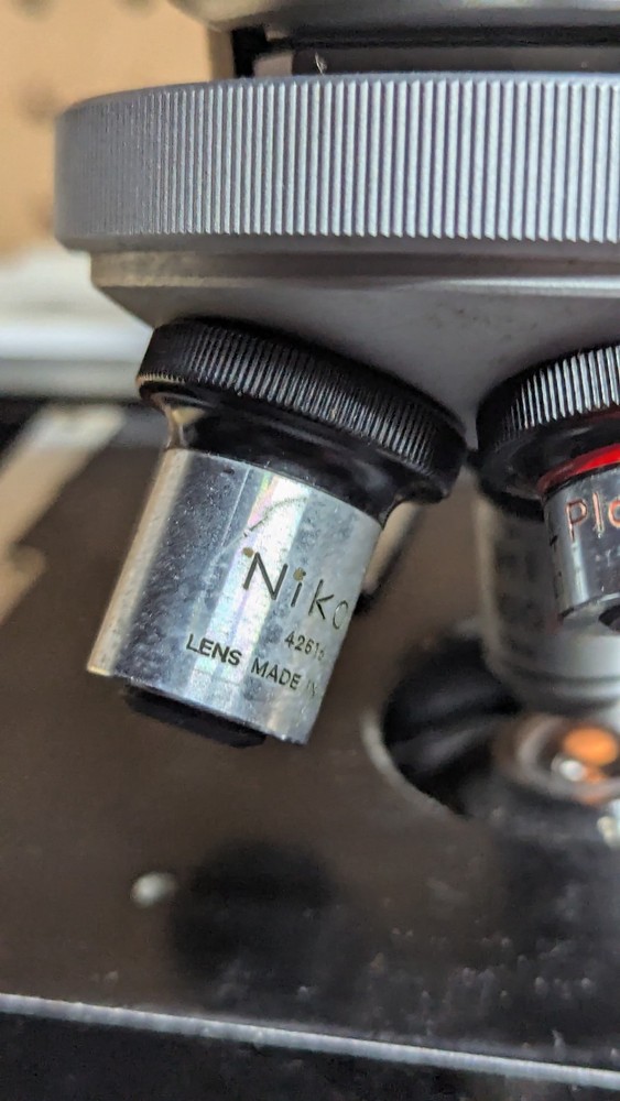 *Untested* Nikon S Microscope With Transformer And Objectives - Powers On L-KE?