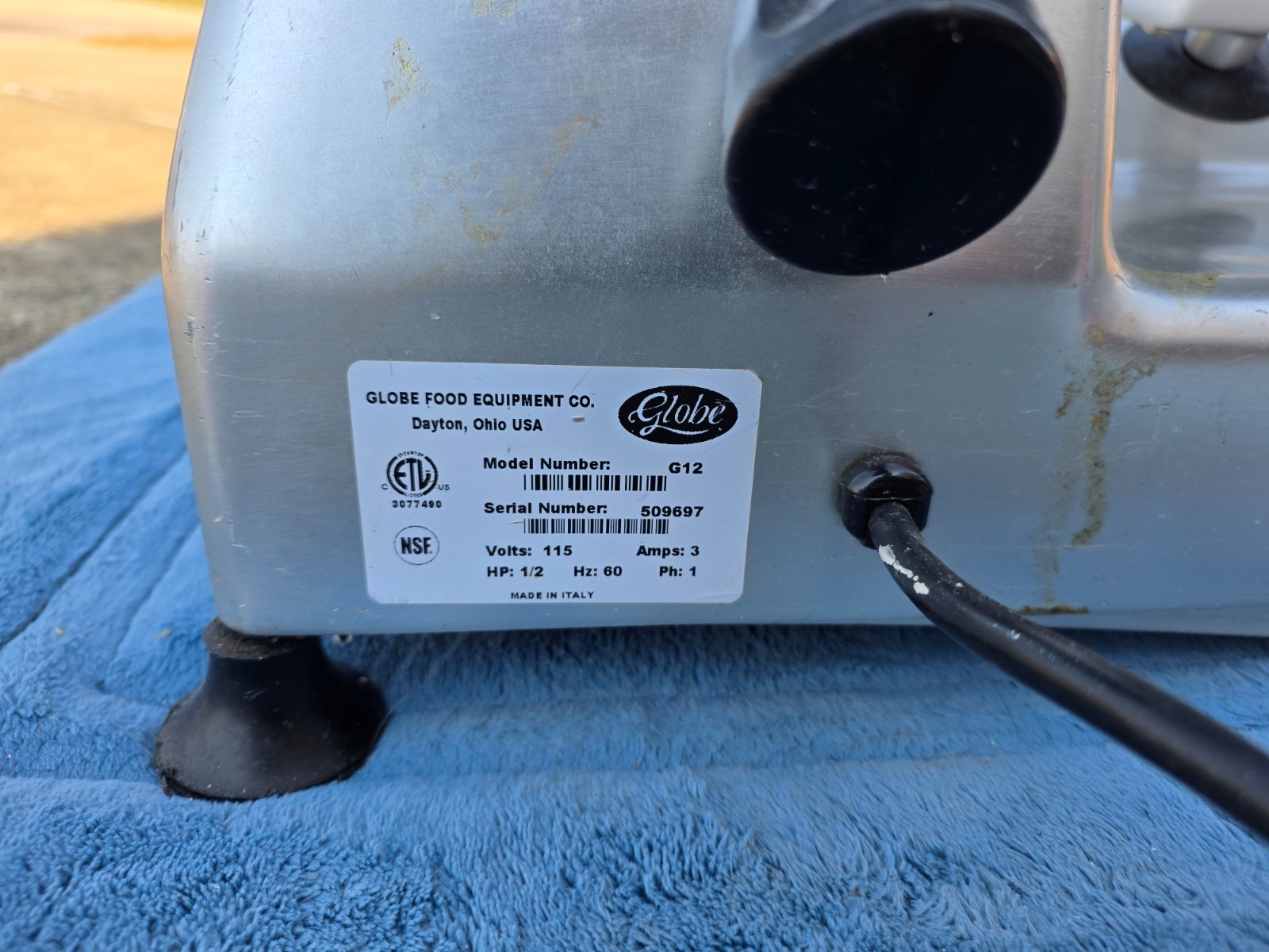 Globe G12 12" Electric Manual Food Slicer