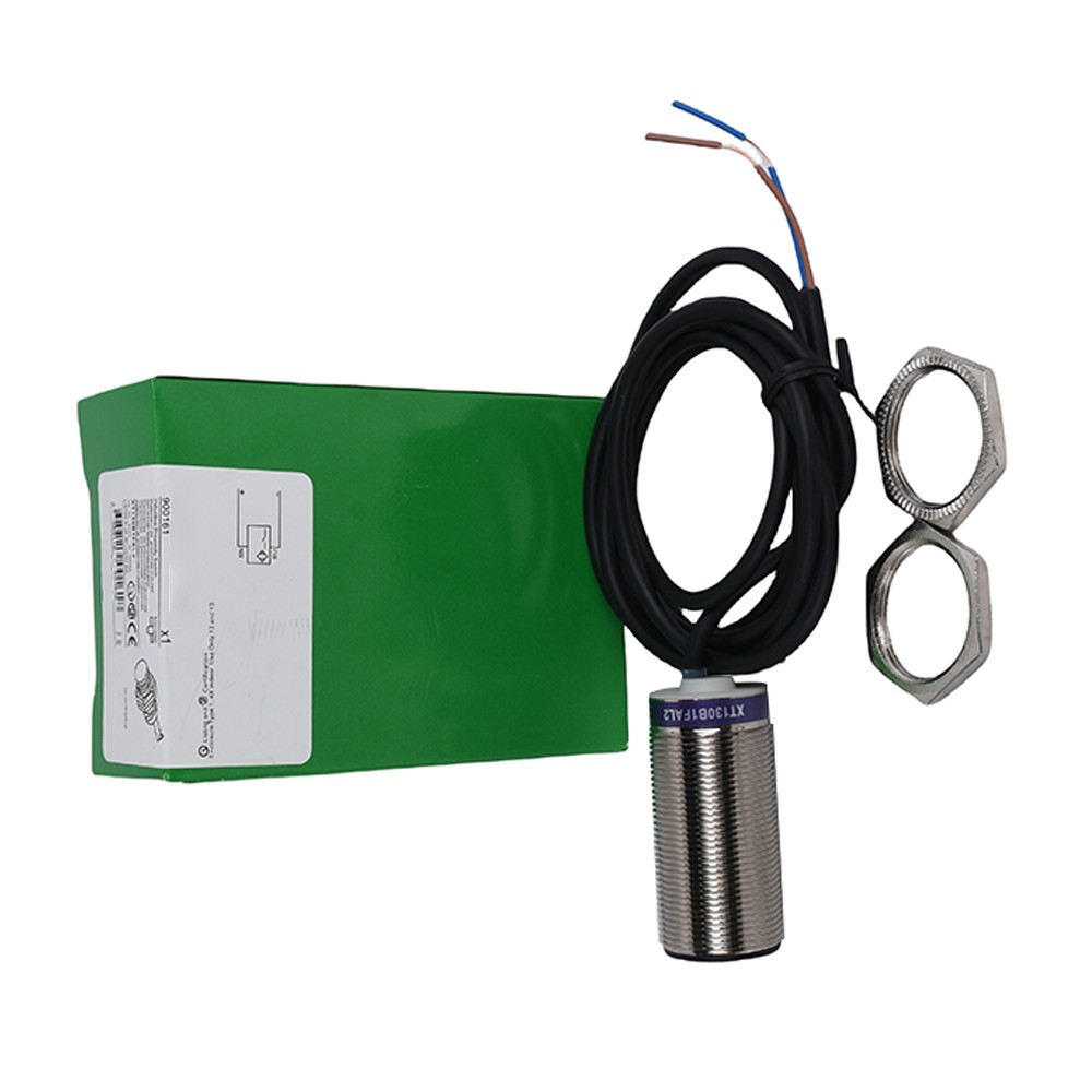 Brand New 1PC For Schneider XT130B1FAL2 Proximity Switch Sensor Replace