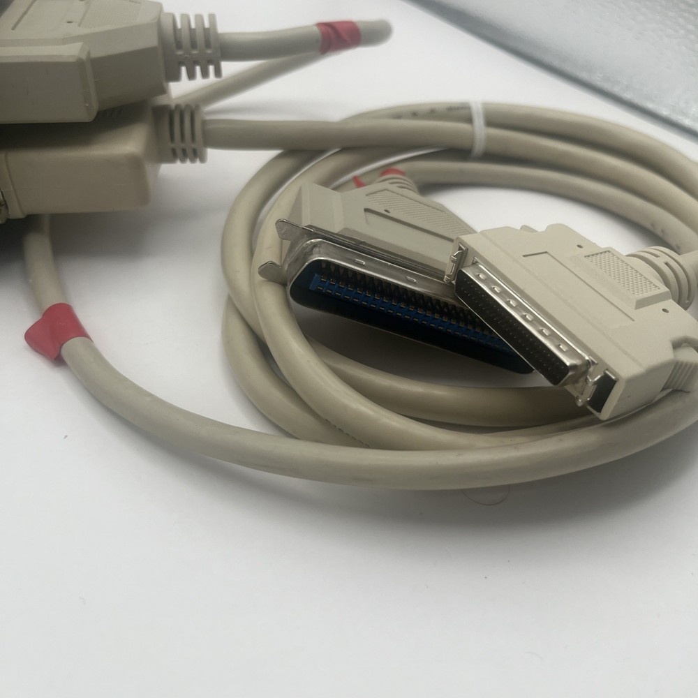 CD-R APS TECHNOLOGIES 106747 (4X Write) w/ Some Cables and Accessories.