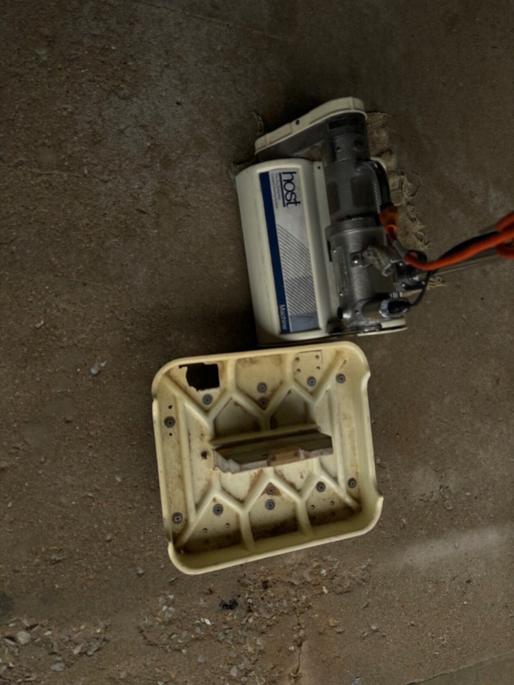 HOST DRY CARPET CLEANING CRB MACHINE