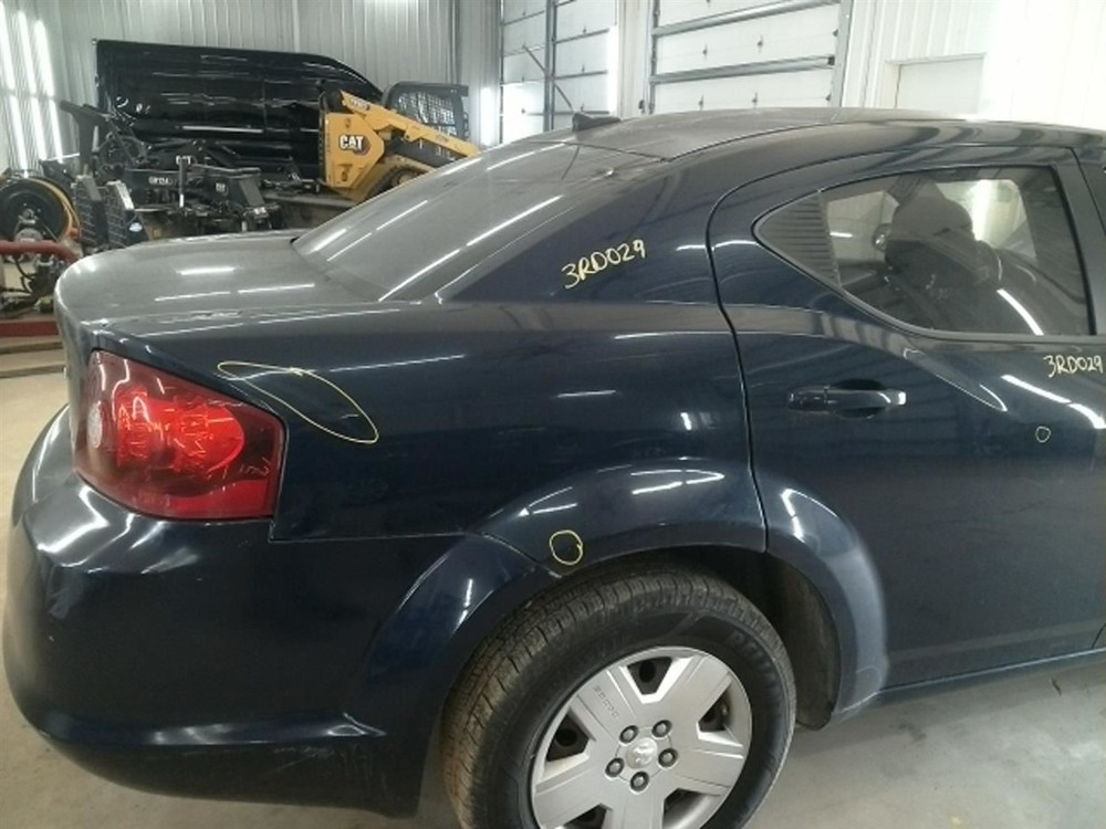 AVENGER 2013 High Mounted Stop Light 104834162