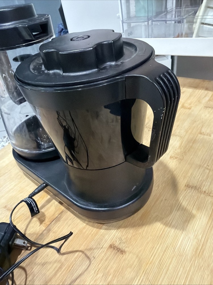 Dash Rapid Cold Brew System Coffee Maker 5 Minute Brew 50 oz DCBCM550BK *