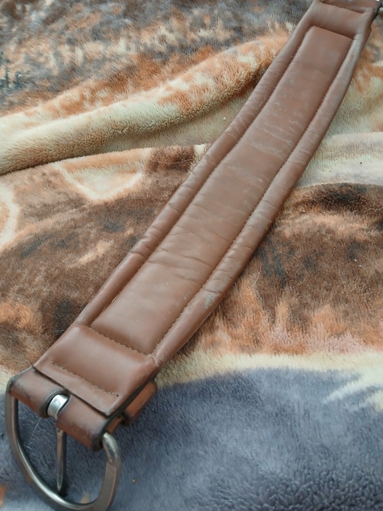Western saddle leather cinch 28"