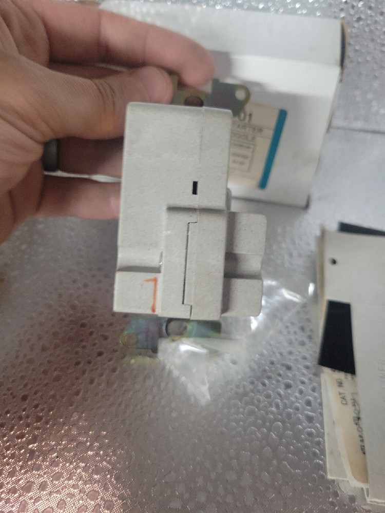 Siemens SMFF01 Manual Starter 1-pole Toggle Starter~NEW~