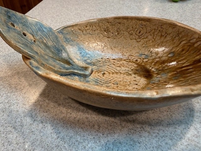 Handmade Ceramic Leaf Shaped Herb Stripper Bowl: Kitchen Tool New