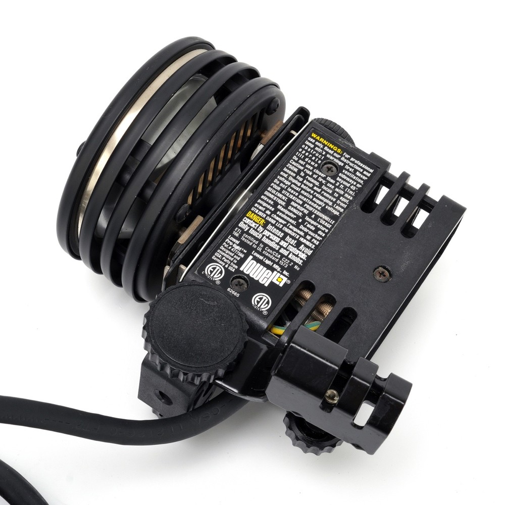 Lowel Pro Light Monolight Continuous Lighting w/ Extension Cords