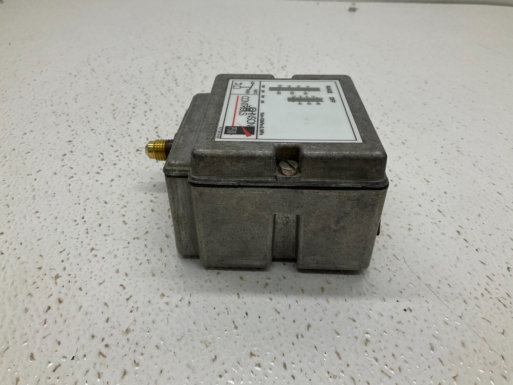 Johnson Controls P77AAA-9351 Pressure Control P77AAA9351 P77AAA