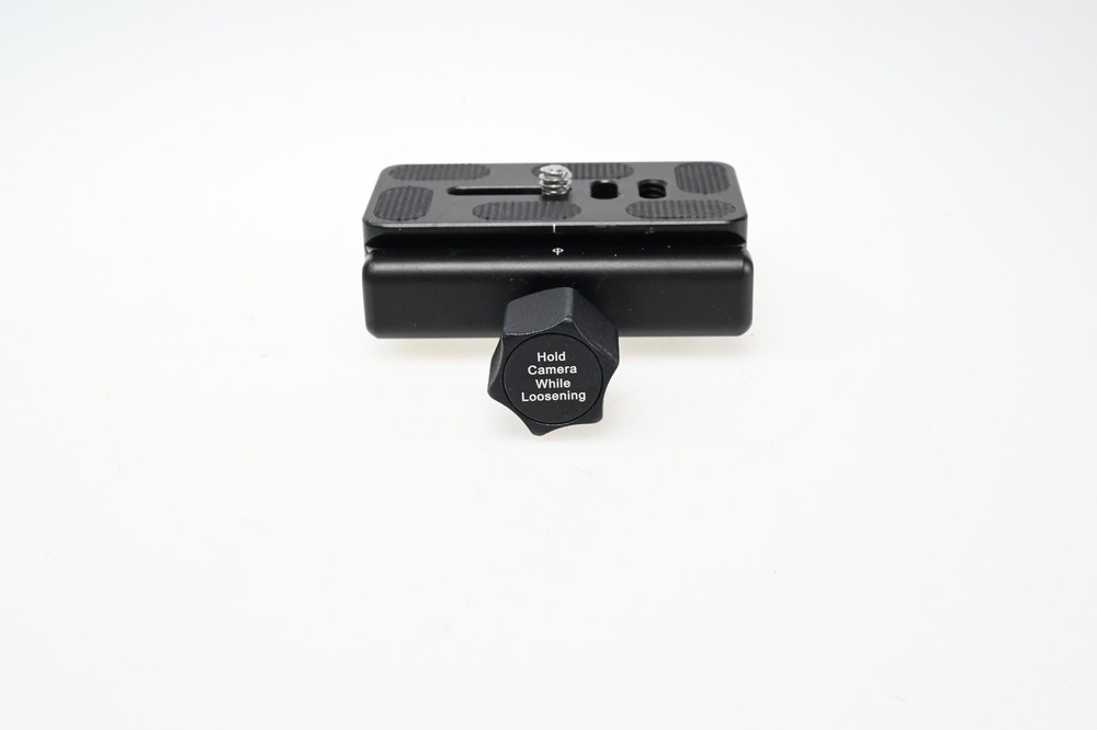 Induro QRT70 Quick Release Adapter #G304