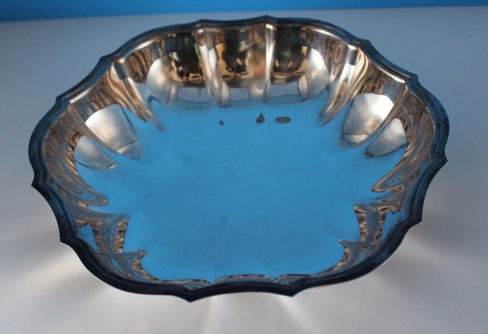 VINTAGE CHIPPENDALE INTERNATIONAL SILVER COMPANY 10" x 2" SILVER CANDY DISH