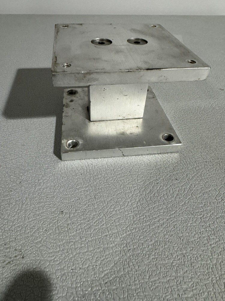 Big Jon Downrigger Predestal Mount silver, nice shape 3”