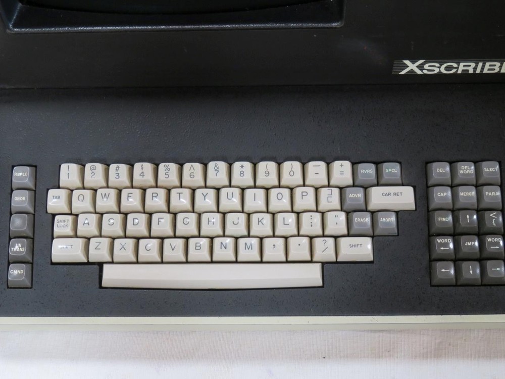 Vintage 1970-80's Xscribe Data System Superbrain Computer -AS-IS - PLEASE READ
