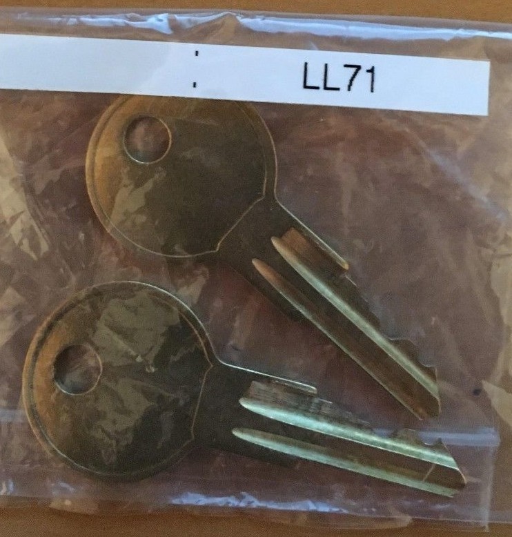 LL71 2 NEW KEYS FOR TOOL BOX KEY CODE LL71