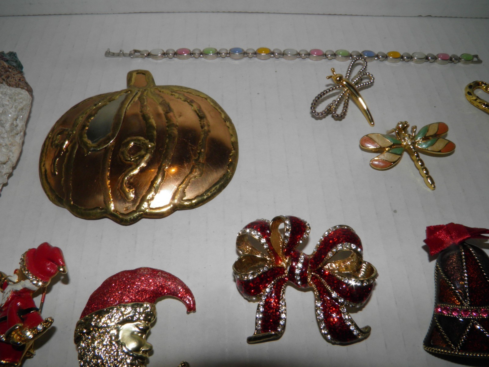 Jewelry Lot of 17 Items Christmas Wildlife Brooches Bracelets For Wear or Crafts