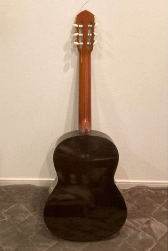 Yamaha Classical Guitar Brown Black-String With Ink Mark, Used