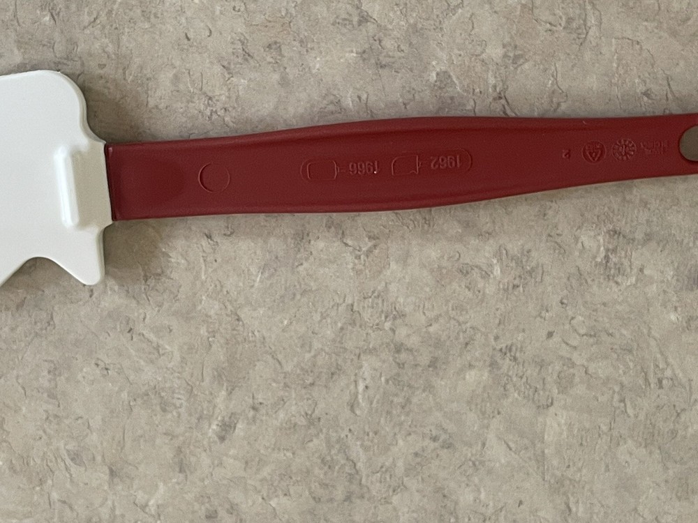 10” Rubbermaid High Heat Spatula