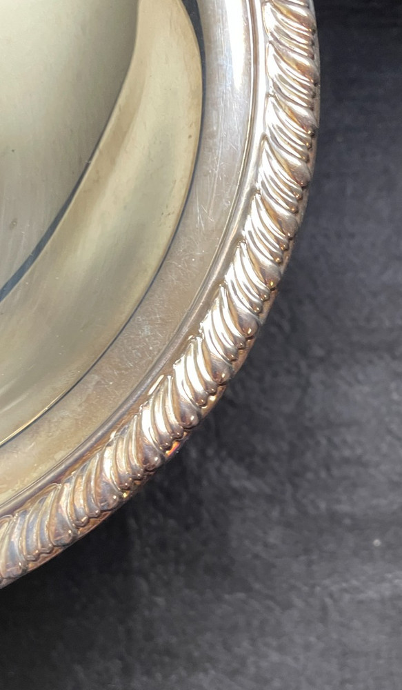 Vintage Oneida Silversmiths Silver Plated Footed Pedestal Candy&Nut Dish Compote