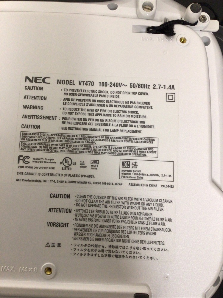 NEC Model VT470 Desktop Projector With Cords