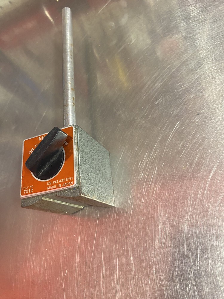 Mitutoyo 7012 Magnetic Base Stand