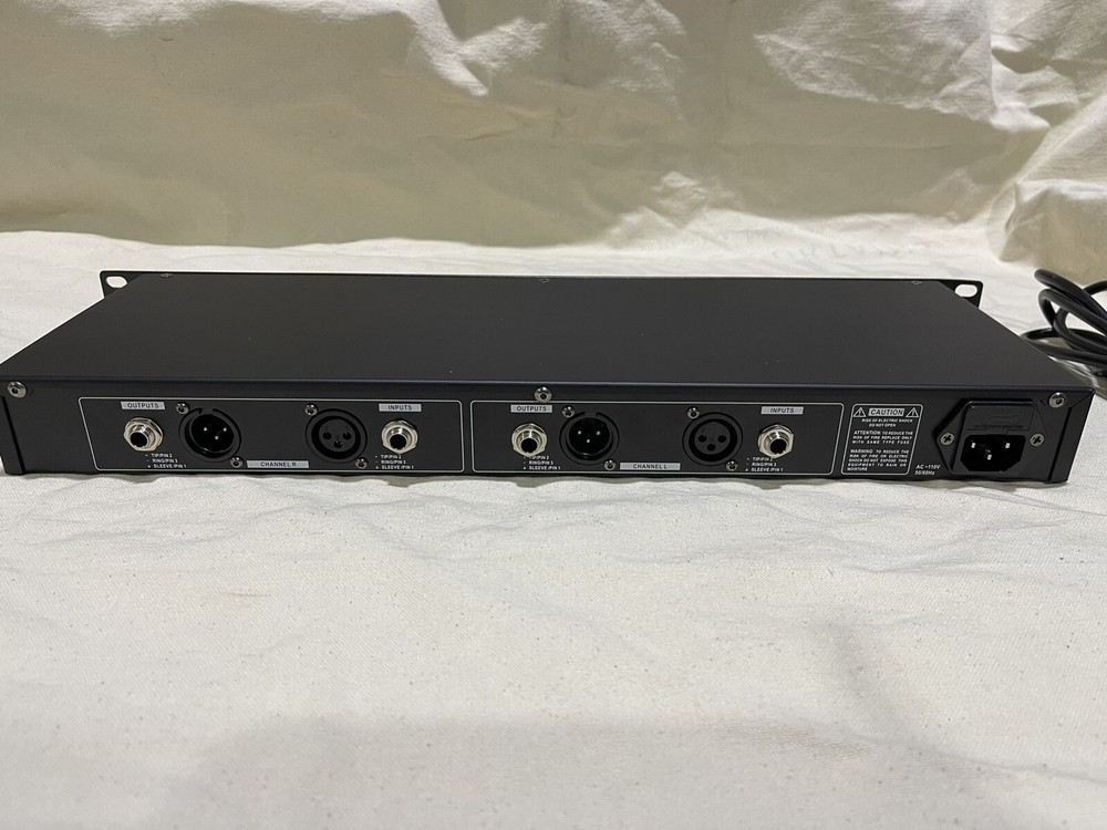 spyn EX825 Multi-band Enhancer