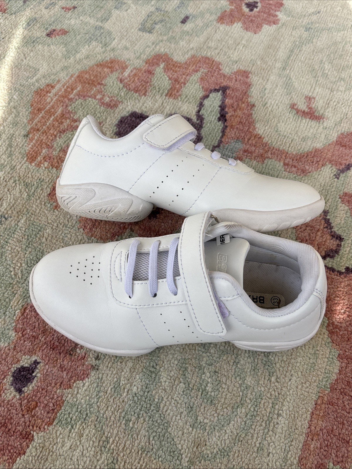 Baxinier Girls Cheerleading Sneakers Size 33/1.5 WORN 1X