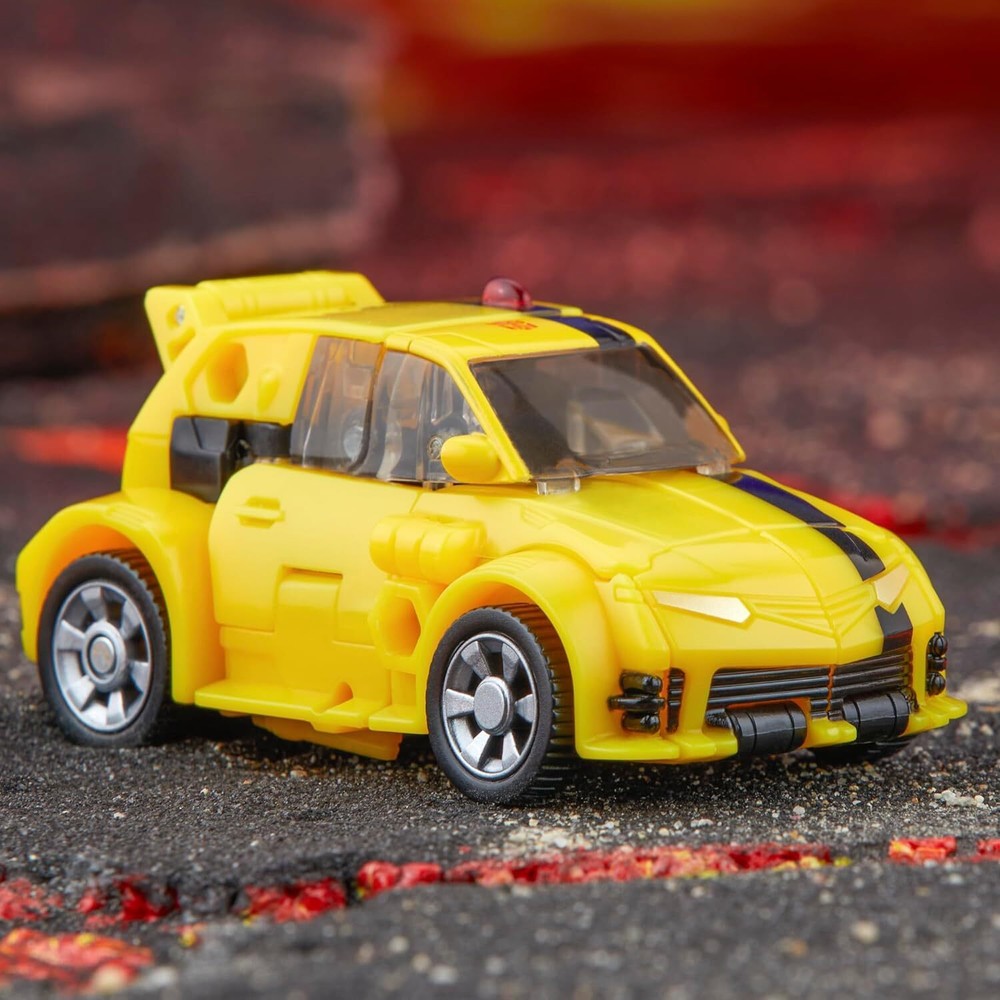 Transformers Legacy United Deluxe Class Animated Universe Bumblebee,...