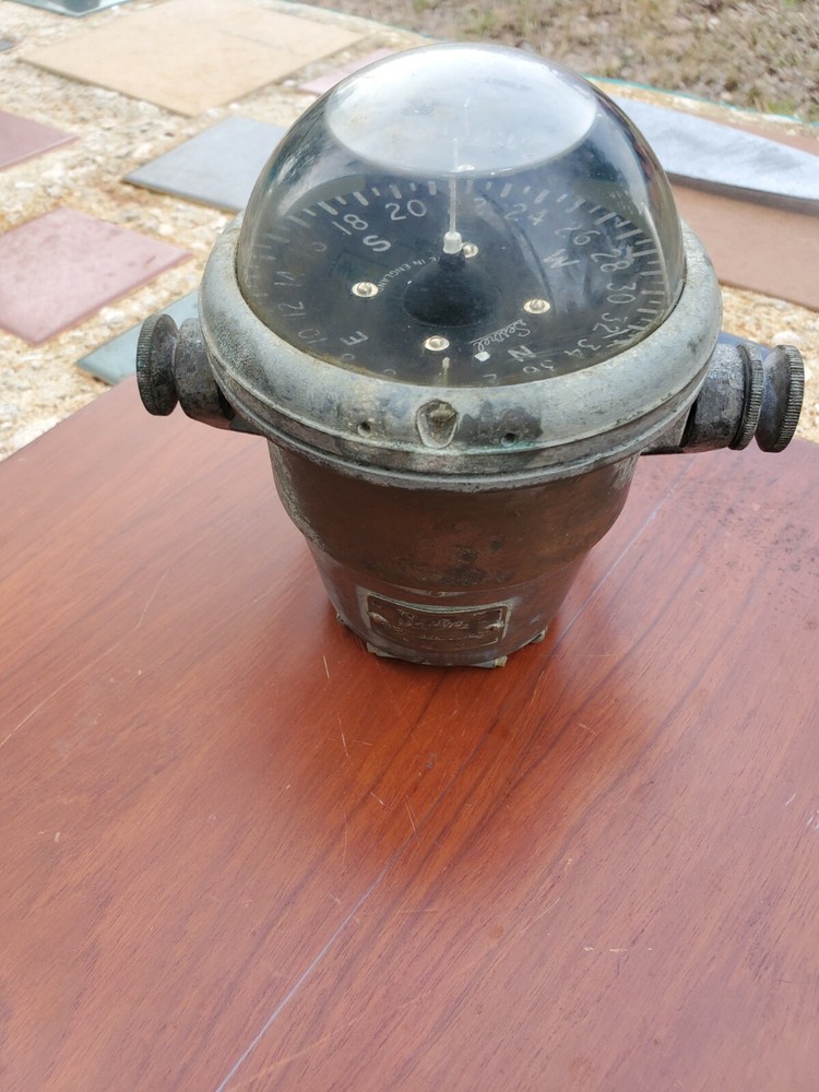 Vintage SESTREL brass Compass