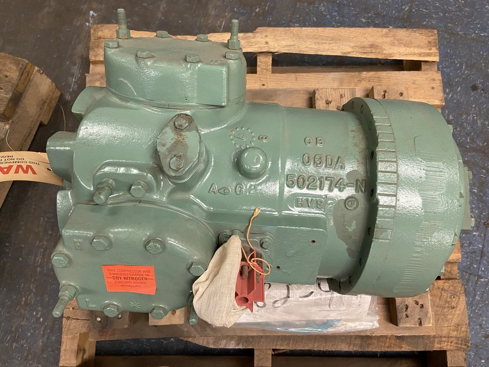 Carlyle,06DR8206DC3650B,Chiller Compressor 400/460V
