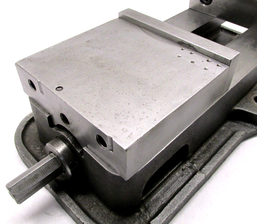 KURT ANGLOCK 6" MILLING MACHINE VISE w/ JAWS & HANDLE - #D60