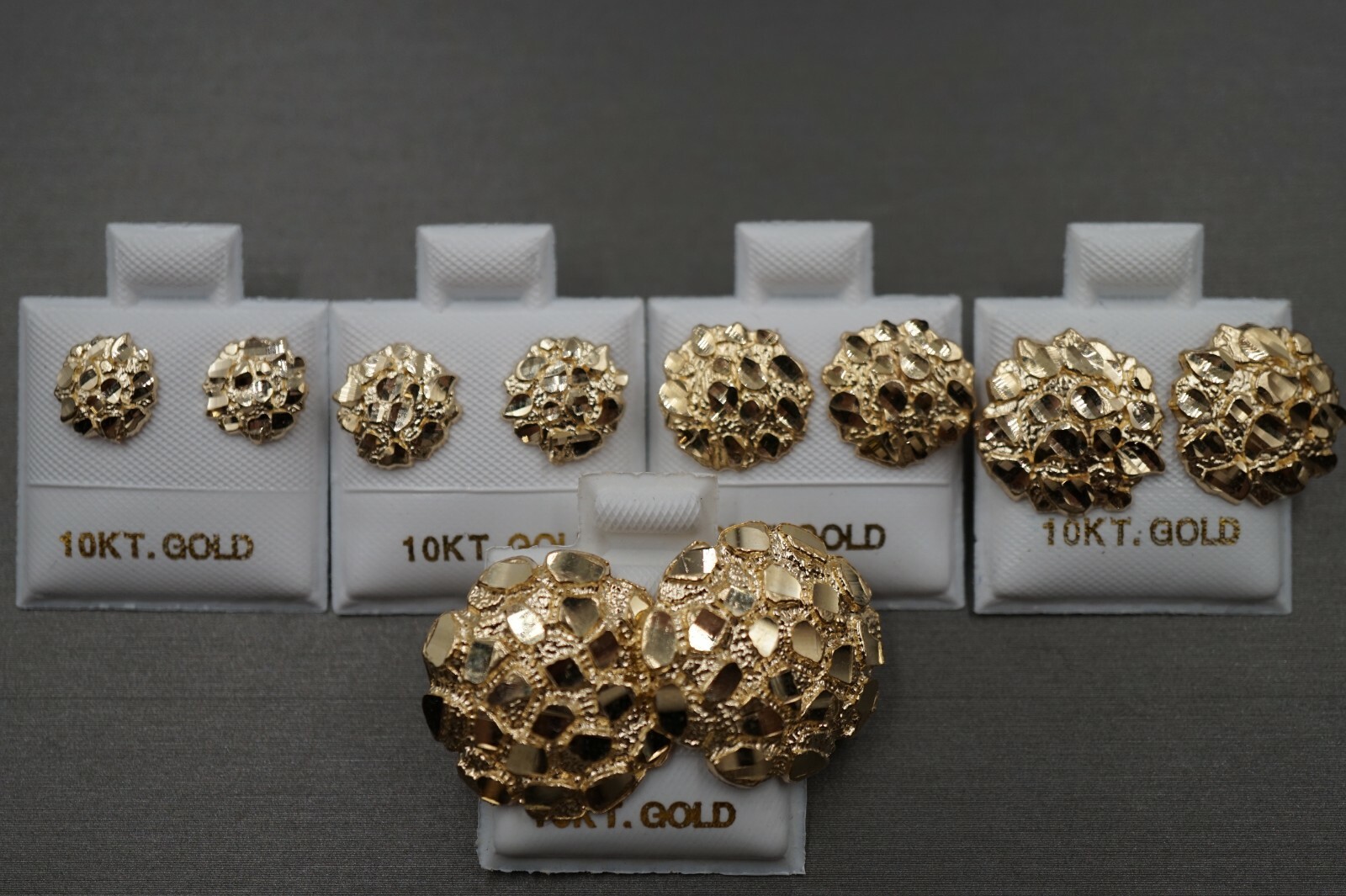 10K Solid Yellow Gold Diamond Cut Round Nugget Men Women Children Stud Earrings.