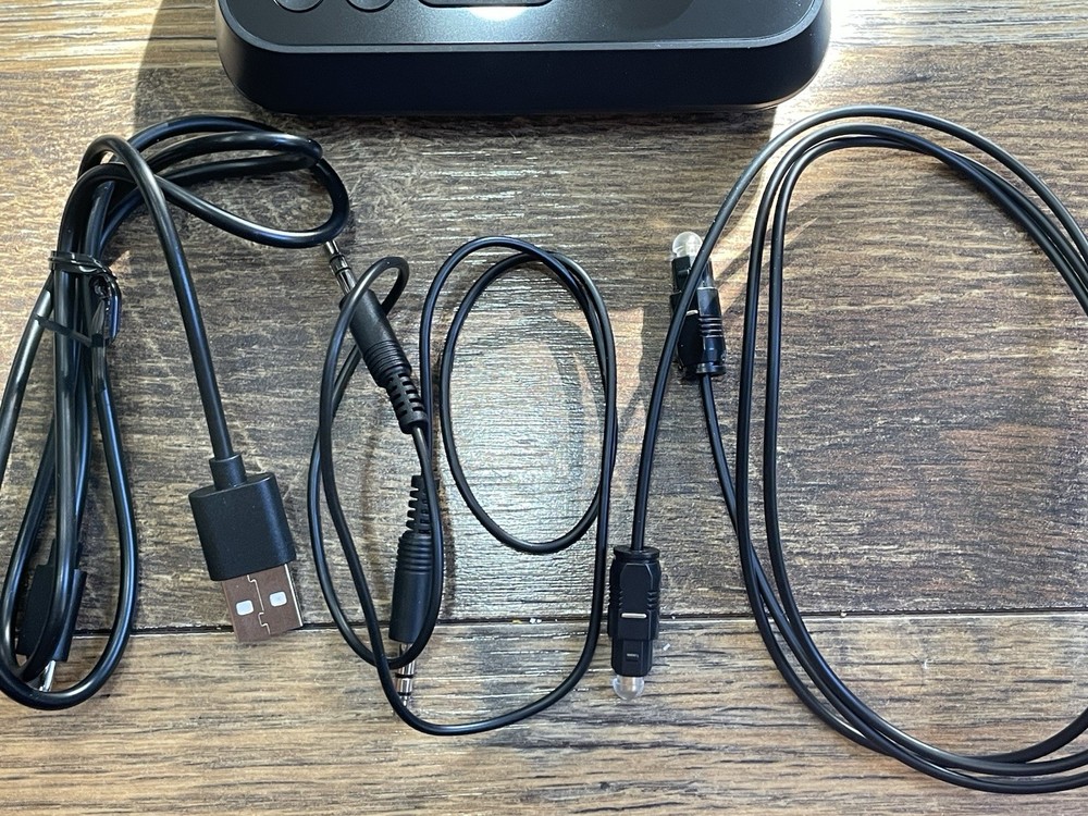 Monster Bluetooth 2-in-1 Wireless Audio Adapter Transmitter & Receiver