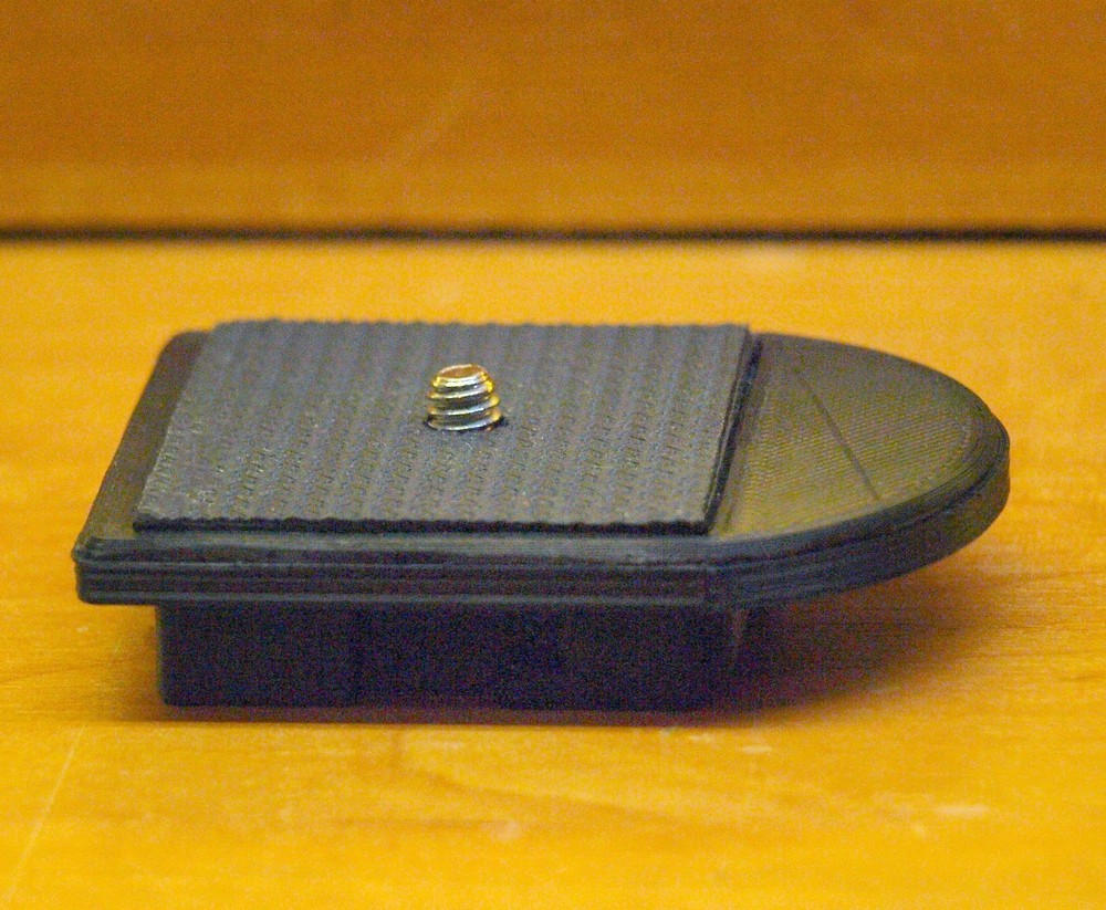 Quick release plate for tripod, Vanguard QS-03 replacement