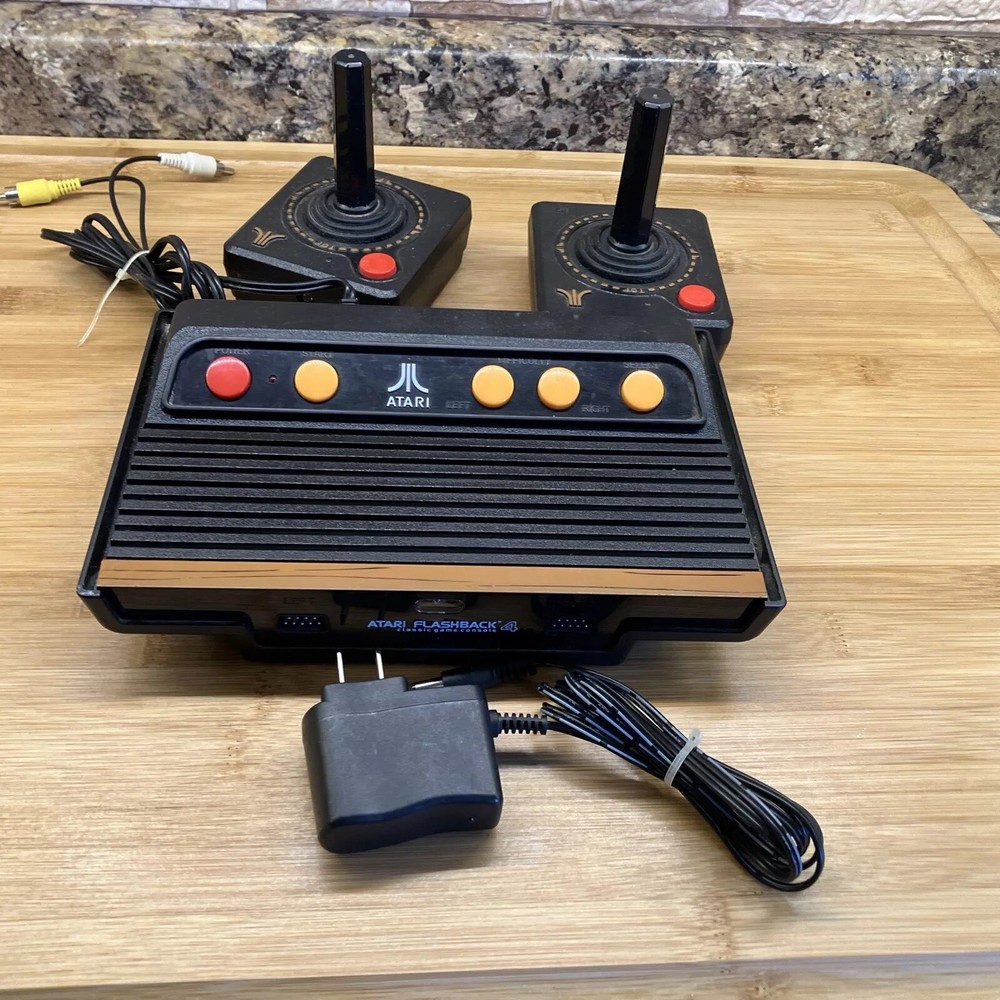 Atari Flashback 4 Classic Game Console With 2 Wireless Joystick Controllers