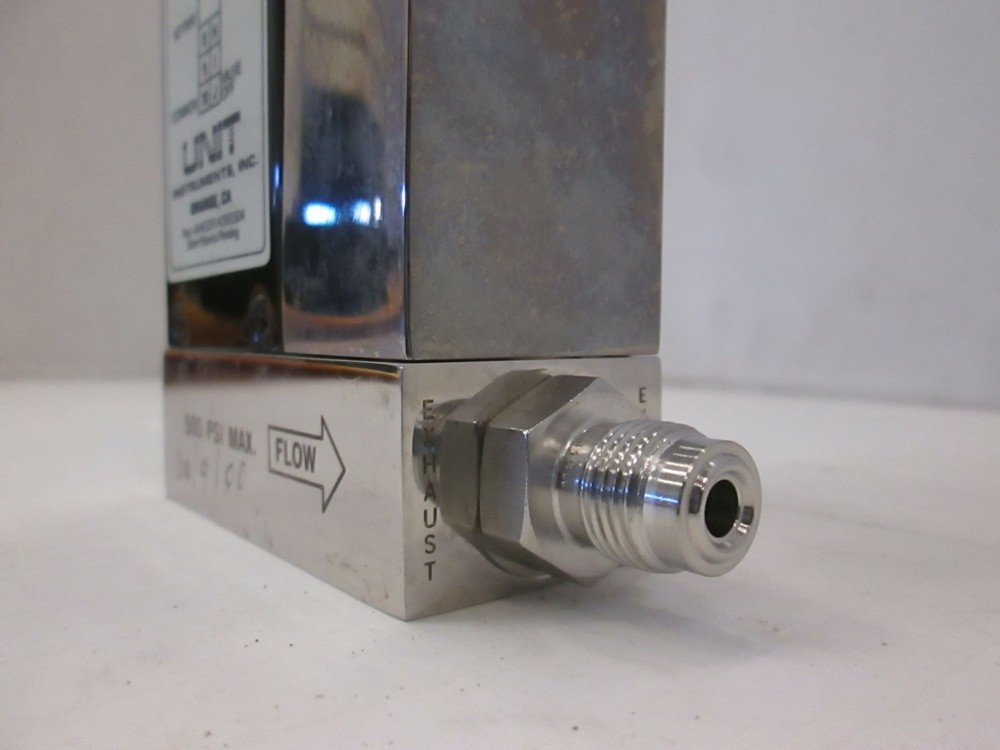 Unit UFC-1210A, Mass Flow Controller, 20 SLM, O2, Used